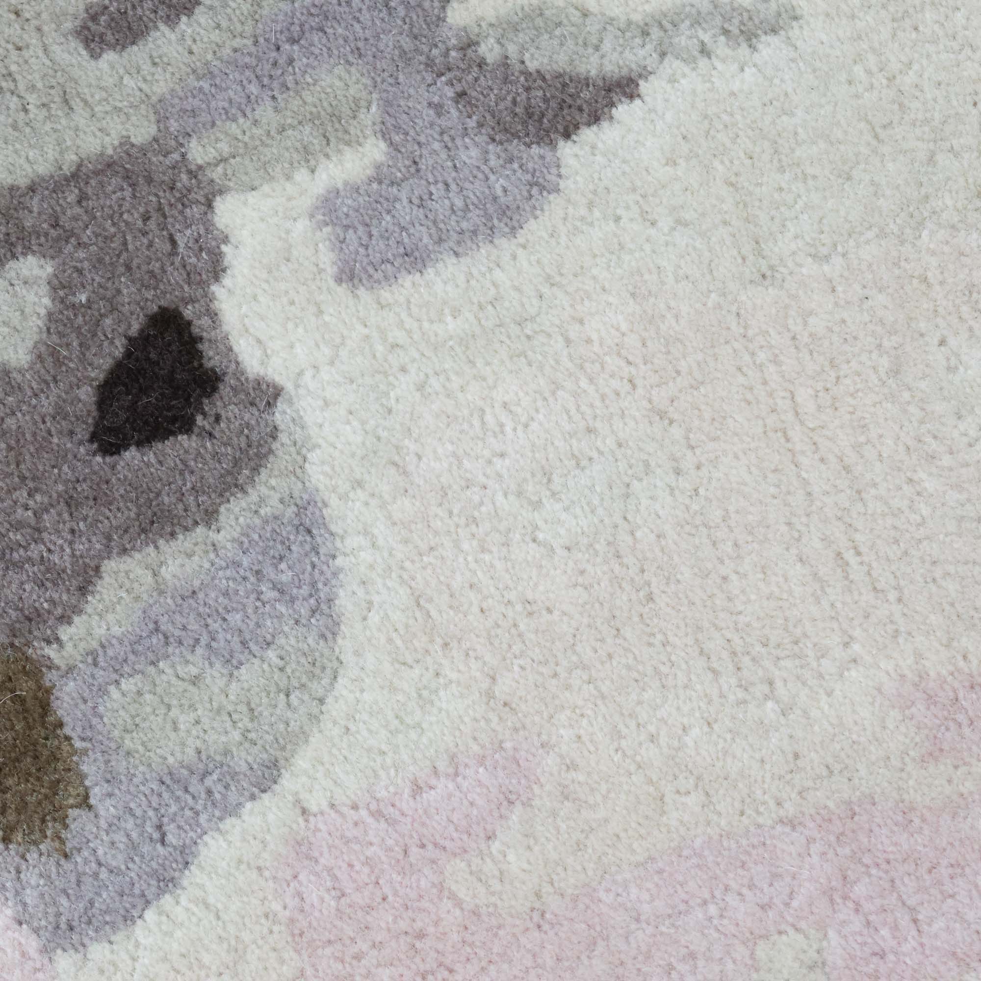 Barcelona Tufted Rug - Image 3