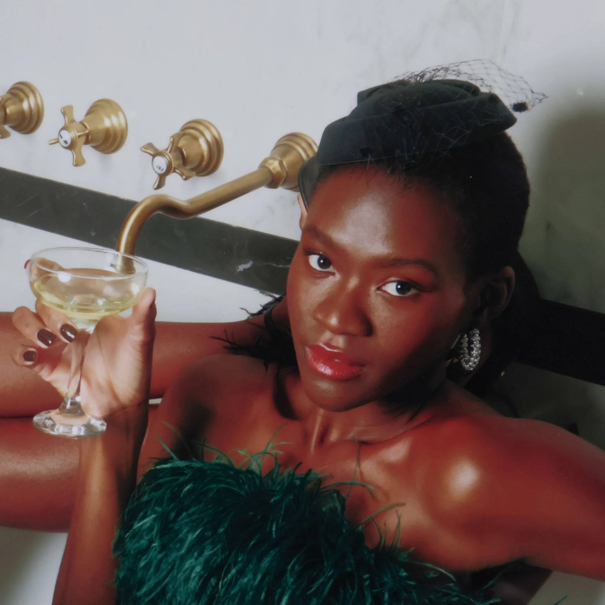Bath Kiki - Image 2