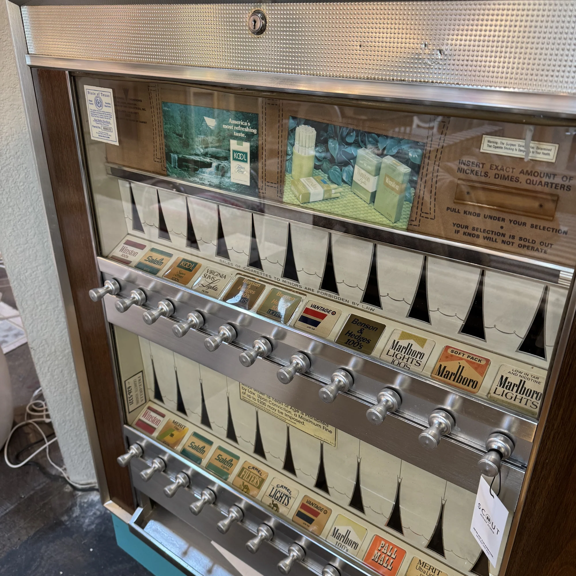 Turquoise Cigarette Machine - Image 3