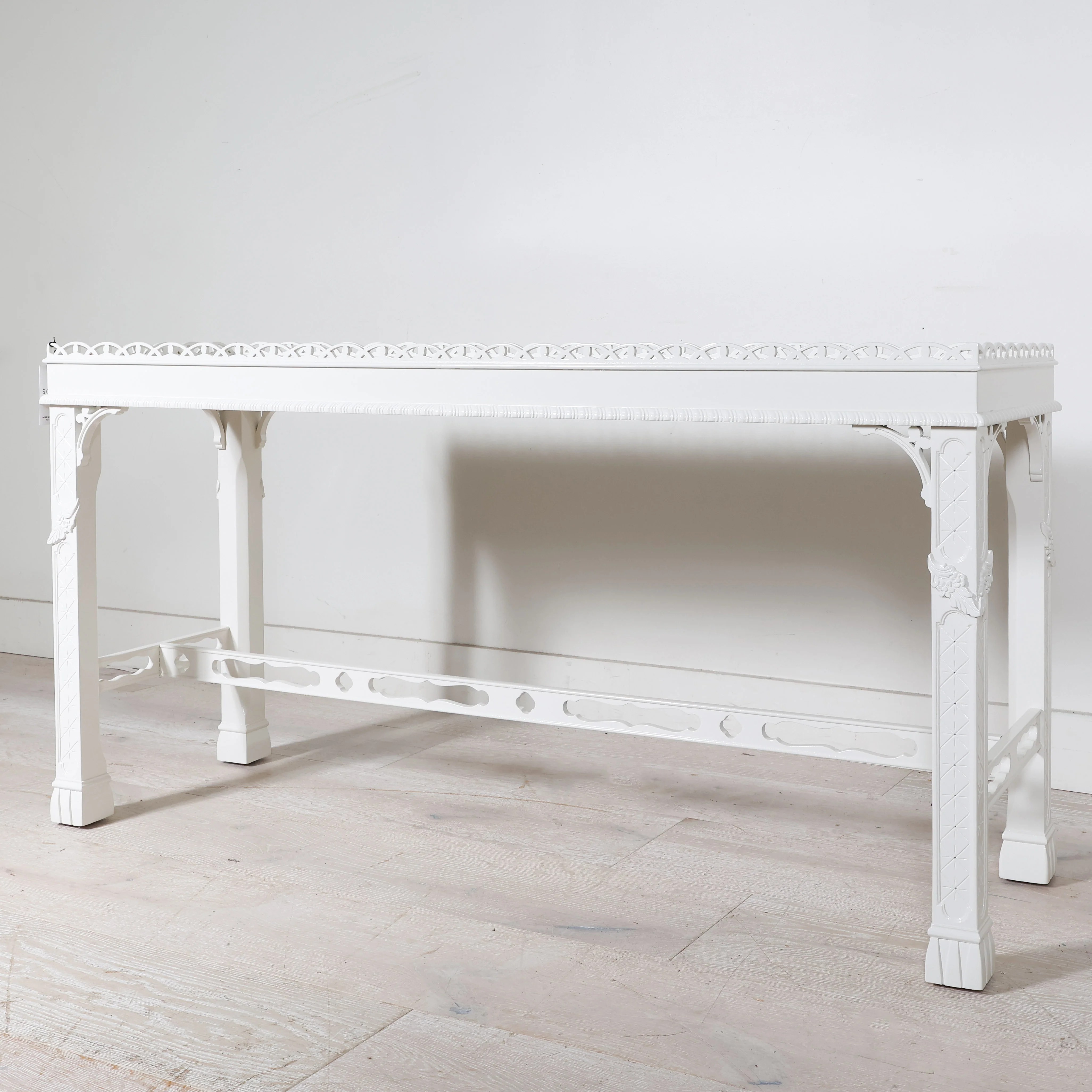 Refinished Henredon Side/Sofa Table in Cirrus White - Image 2