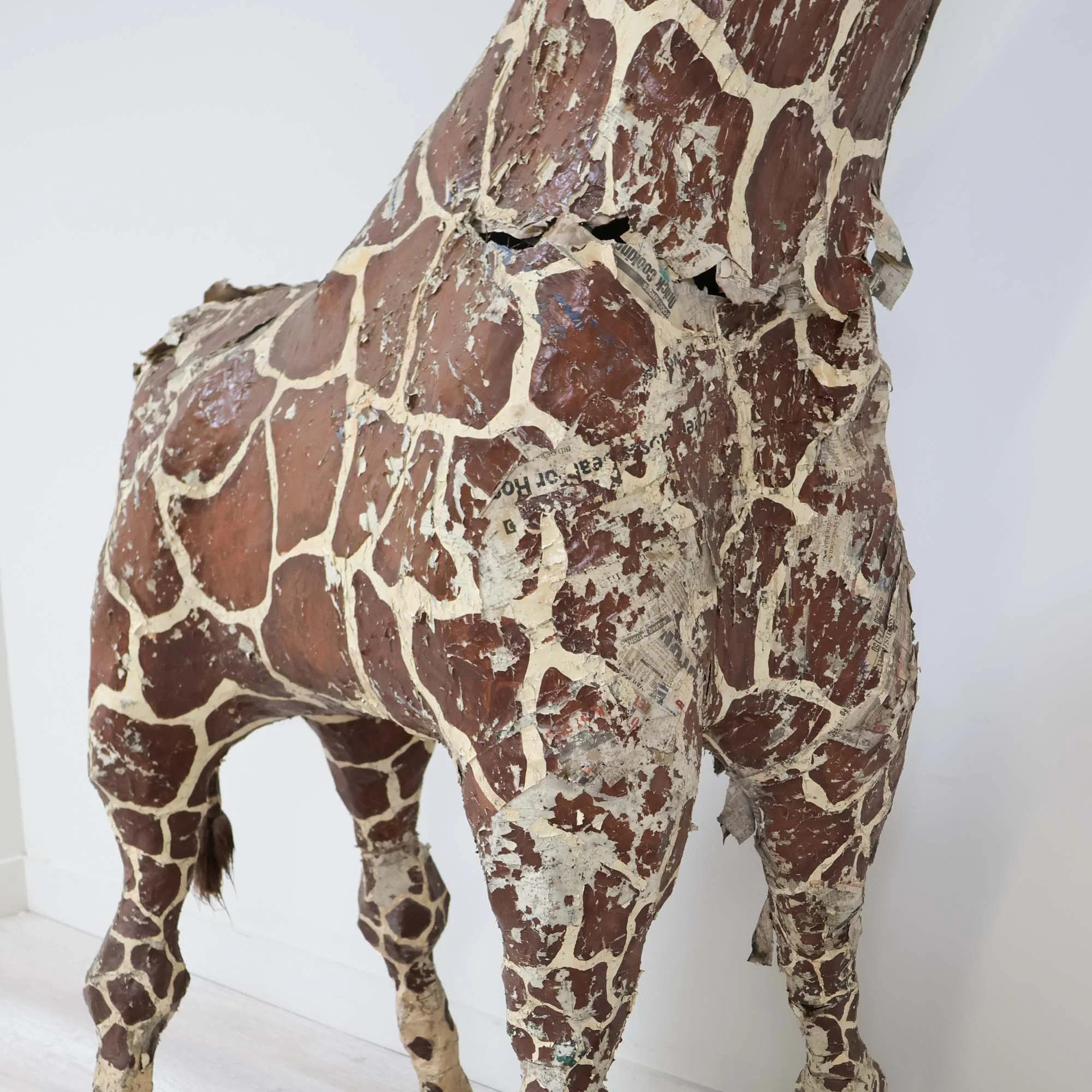 Paper Mache Giraffe Sculpture by Sergio Bustamante - Image 6