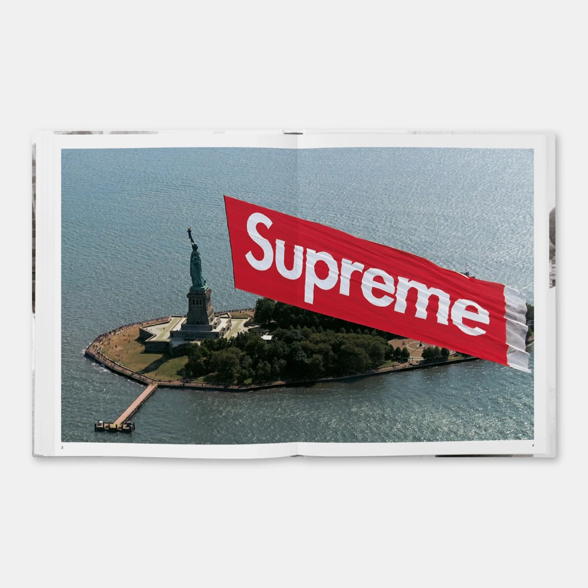 Supreme - Image 2